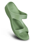 EEKEN Women's Lightweight, Washable and Durable Green Slippers for Everyday Use