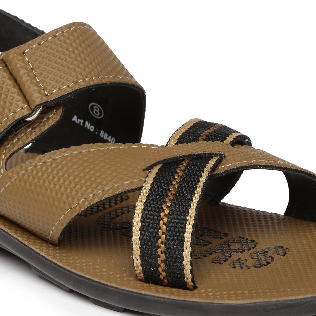 Men&#39;s Beige Slickers Sandals