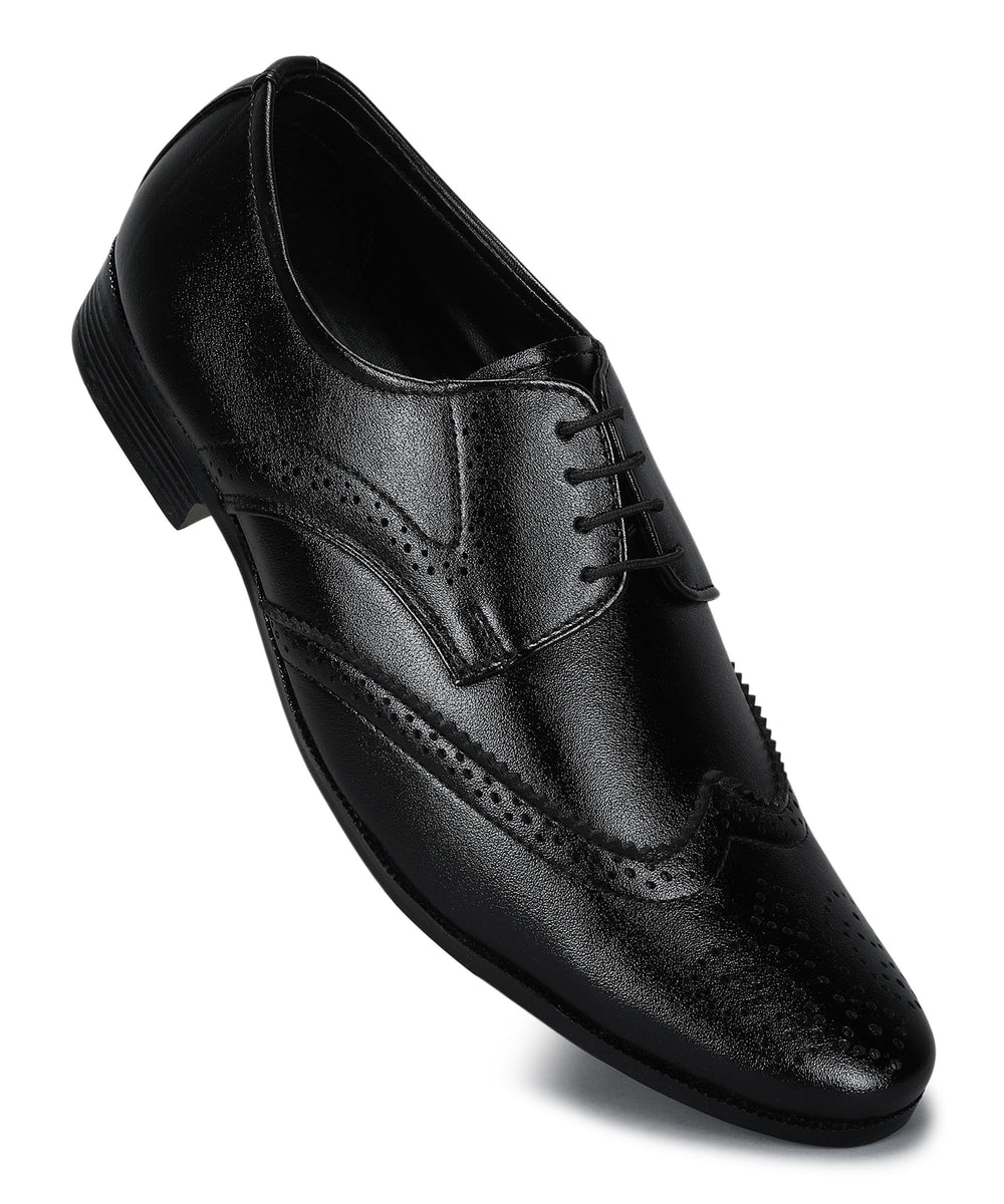 Paragon Men's Black Formal Shoes| Trendy, Durable &amp; Sturdy for Outdoor Wear