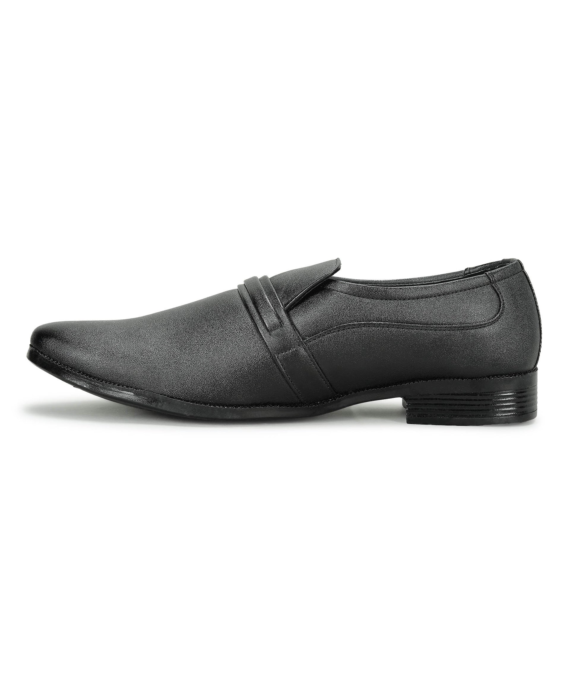 Paragon Men&#39;s Black Formal Loafer Shoes | Cushioned Sole &amp; Sturdy Construction
