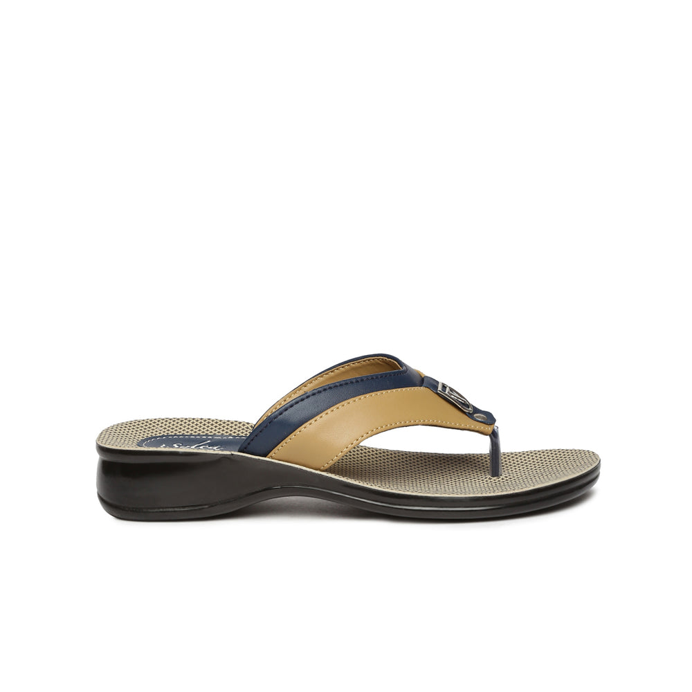 Paragon PU7913L Women Stylish Lightweight Flipflops | Comfortable soles| Casual &amp; Trendy Slippers | Indoor &amp; Outdoor