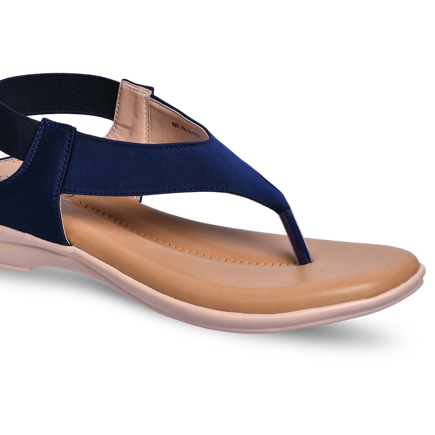 30 Walking Sandals You Can Go Miles In | Who What Wear