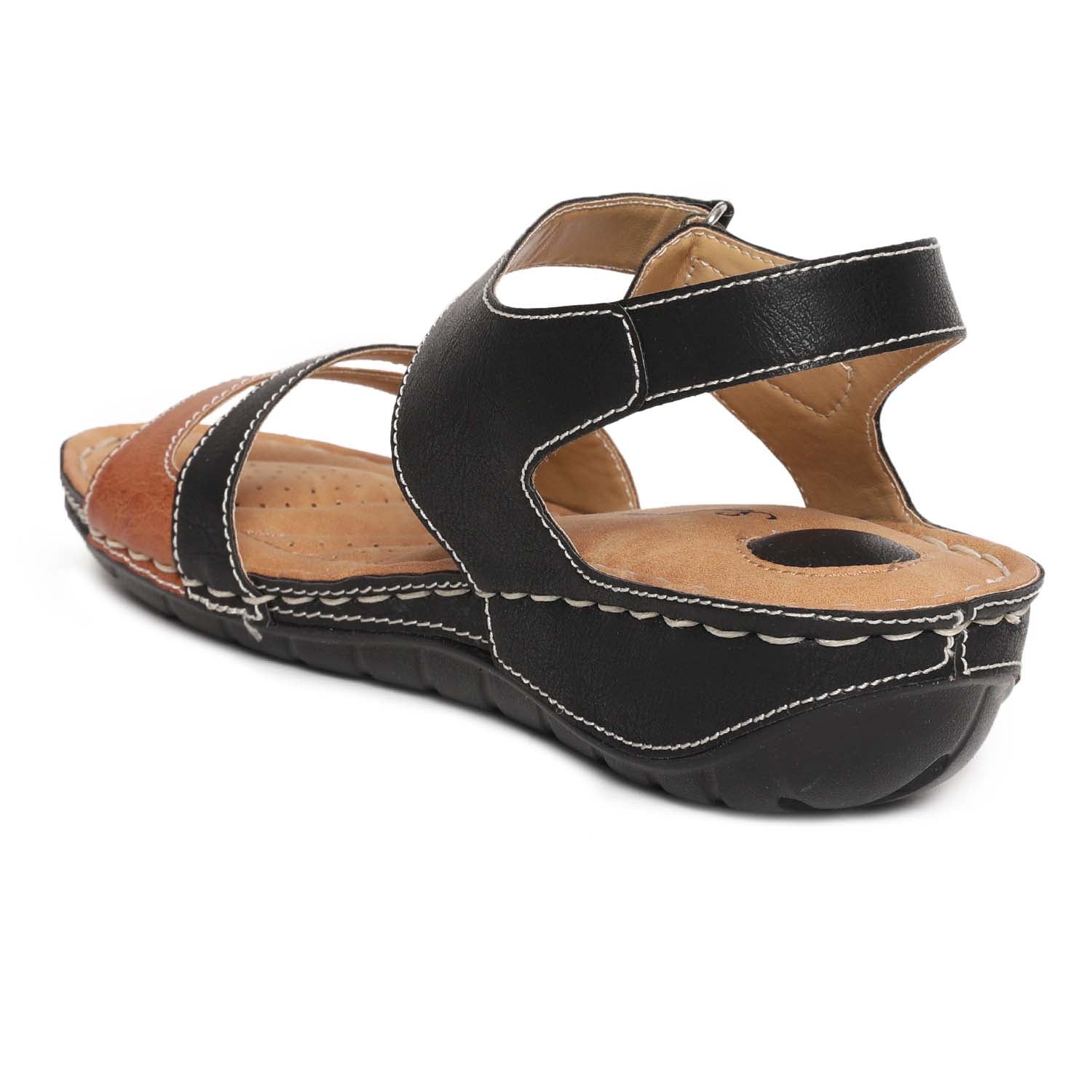 Women&#39;s Solea Plus Black-Tan Casual Sandal